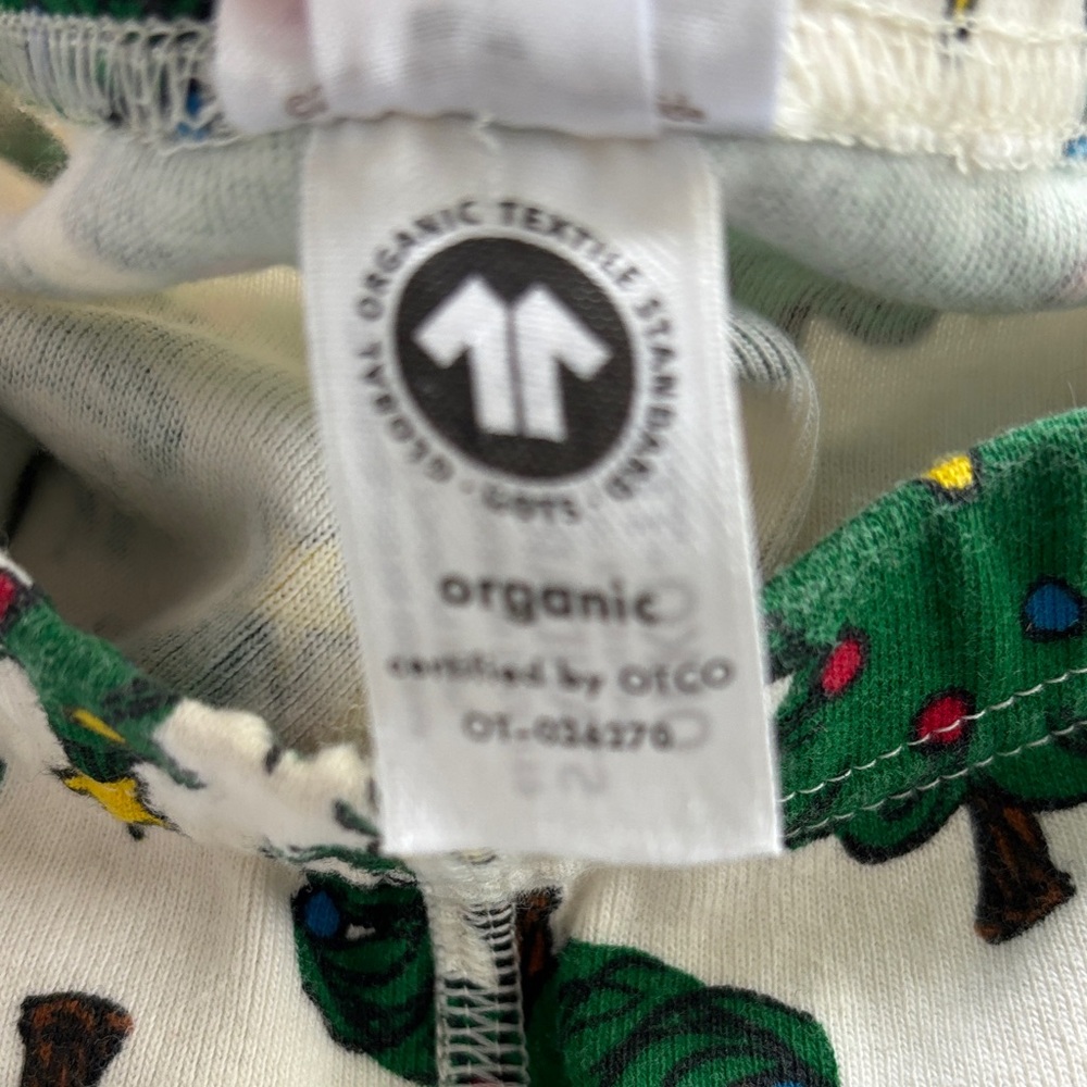 Hanna Andersson x Peanuts Christmas Kids Pajama Set - Cream and Green - Picture 7 of 9